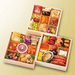 【日本料理 中村孝明／オテル・ド・ヨシノ／赤坂璃宮】和洋中三段重