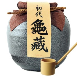 宮下酒造 本格米焼酎 シェリー樽貯蔵「初代亀蔵」〈KZ60〉