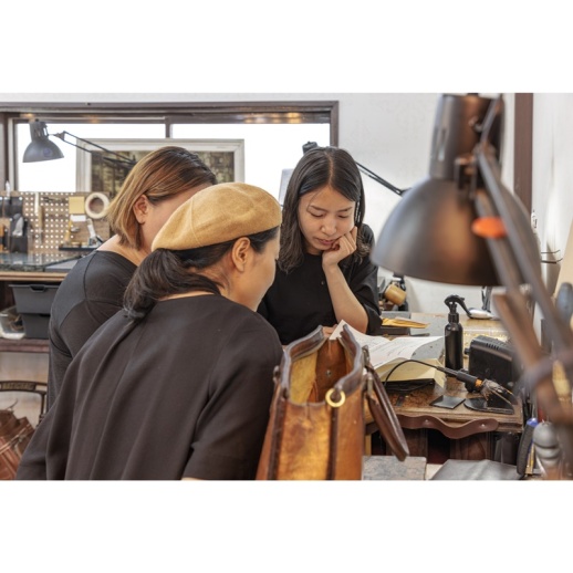 レザースタジオサード】福山レザー コンパクト財布 レジェ 濃藍(瀬戸内