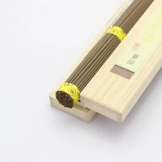 梅栄堂】特撰孔子木 中寸1把入上桐箱 - 福屋オンラインストア