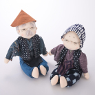 【猪野扶佐恵作】フーの人形　野良仕事のおじいさん・おばあさん(紫)