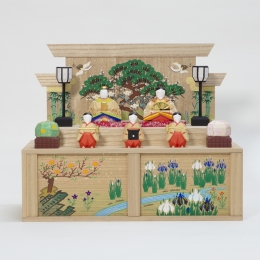 奈良一刀彫　神泉作　内裏雛　官女付　　