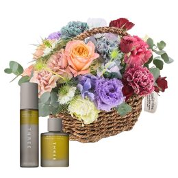 【madame tete】フラワーアレンジメント B・【THREE】エッセンシャルセンツ ヘアスタイリング セット