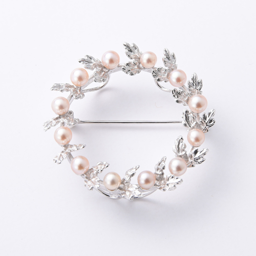 パールブローチB