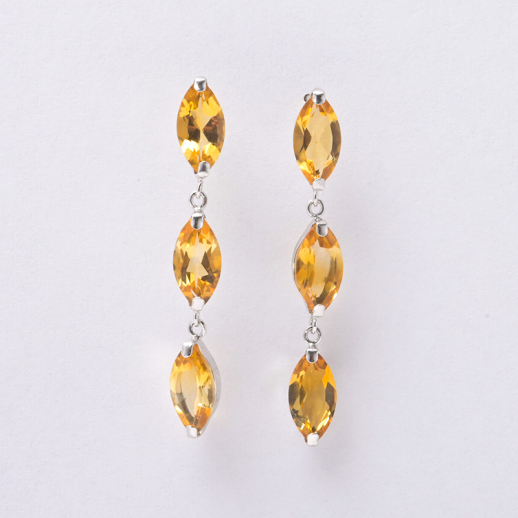 K18WGシトリンピアス