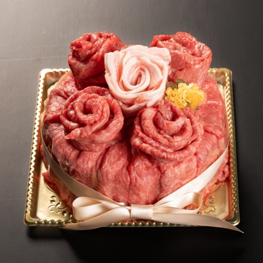 【焼肉白李】肉ケーキ(特上モモ肉600g+豚バラ100g)